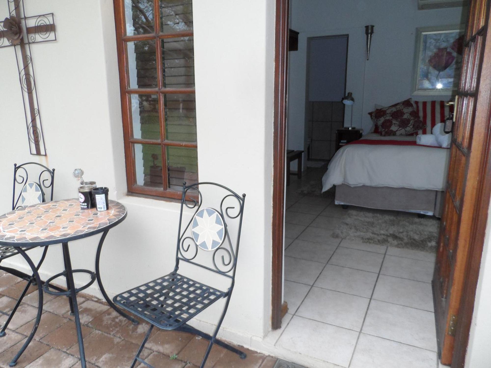 A Cherry Lane Self Catering And B&B Блумфонтейн Экстерьер фото