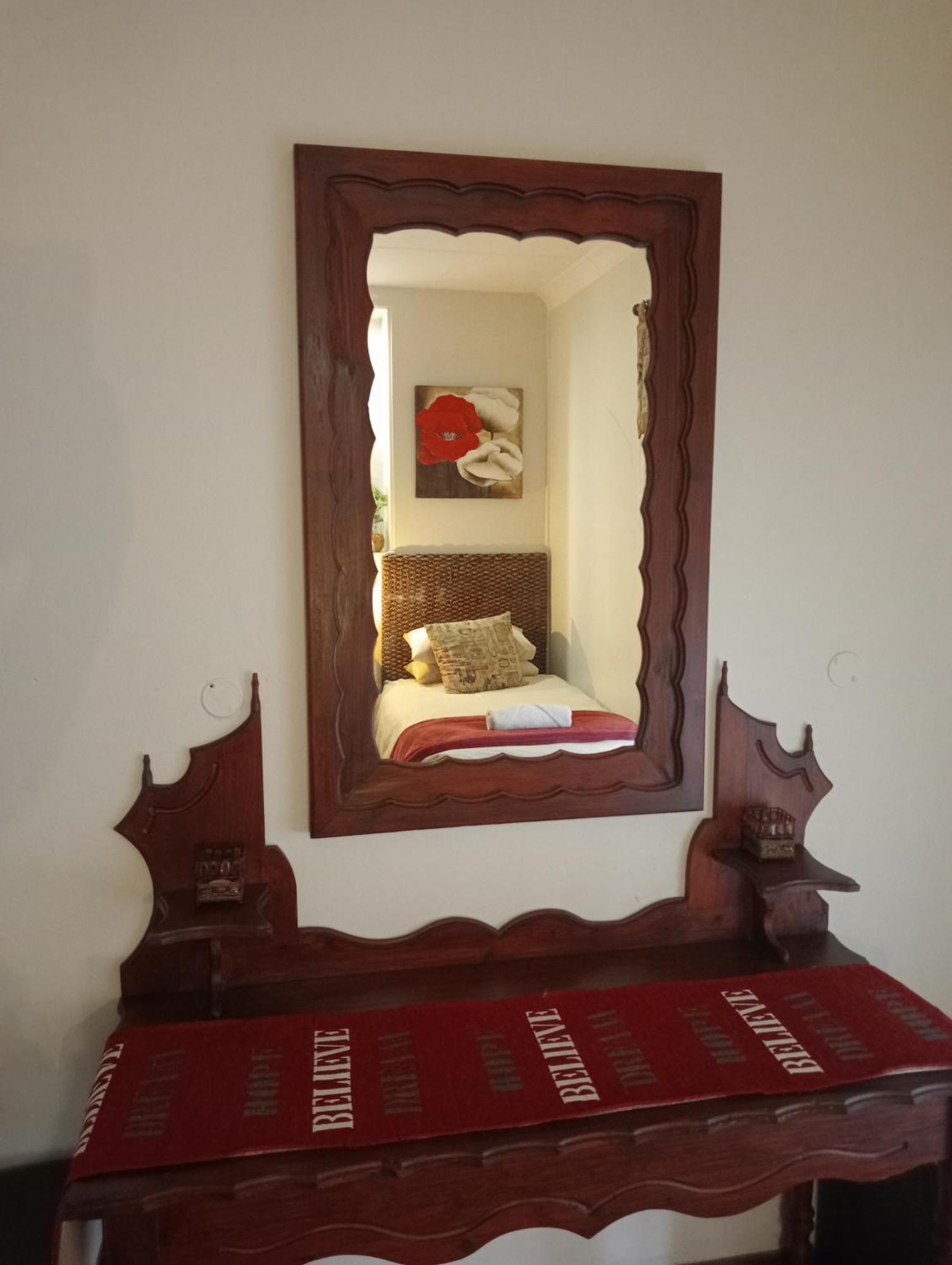 A Cherry Lane Self Catering And B&B Блумфонтейн Экстерьер фото